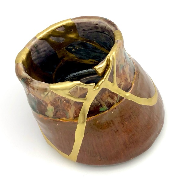 Kintsugi Pottery Horse Hoof Cup Vase Cache Horseshoe Gold Crack Growth Gift - Picture 10 of 17